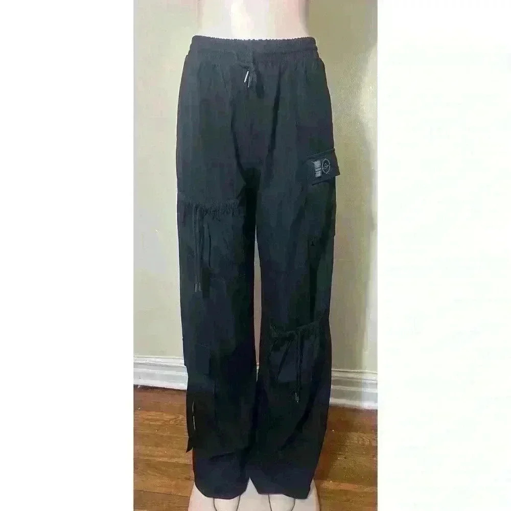NWT PRETTYLITTLETHING Size 4 - Picture 4 of 10